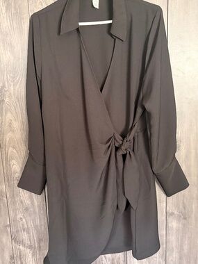 H&M Black Wrap Tie Dress Long Sleeve Size Large Shirt Dress